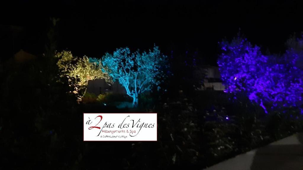 A 2 Pas Des Vignes, Hebergements Et Spa, Maison Numero 6, A Chateauneuf Du Pape Exteriör bild