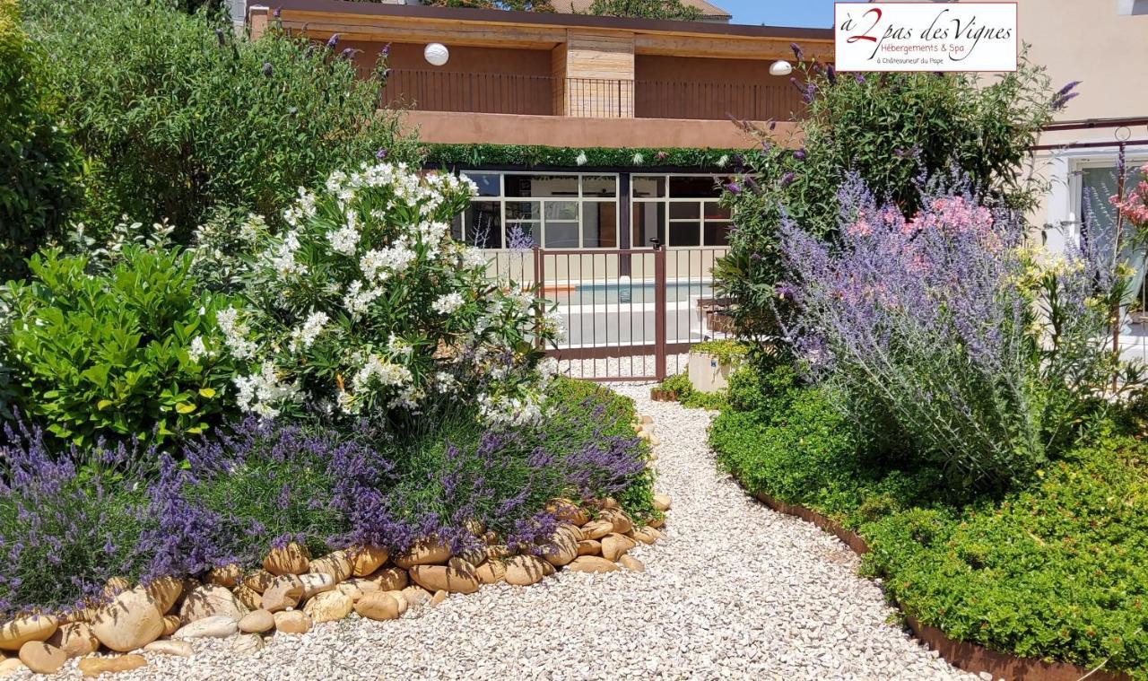 A 2 Pas Des Vignes, Hebergements Et Spa, Maison Numero 6, A Chateauneuf Du Pape Exteriör bild